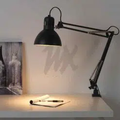 articulating_desk_lamp_2